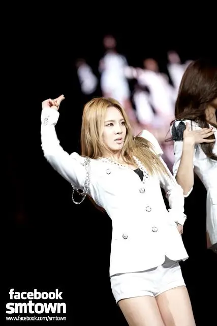 111023 SMTOWN LIVE in New York 공연 사진 (보도사진 + SMTOWN 페이스북)