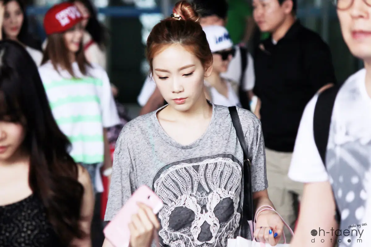 130722 인천공항 입국 탱구 by oh-taeny