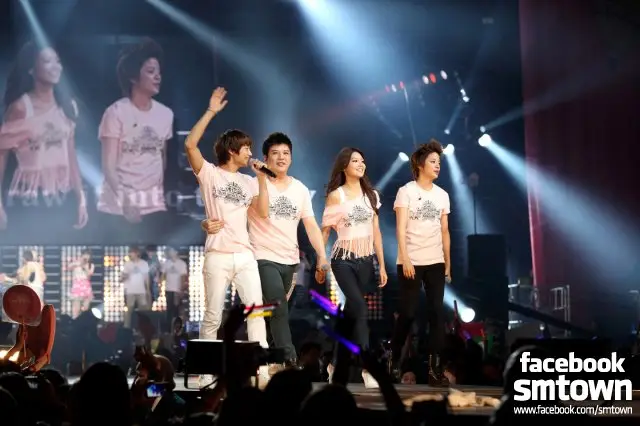 111023 SMTOWN LIVE in New York 공연 사진 (보도사진 + SMTOWN 페이스북)