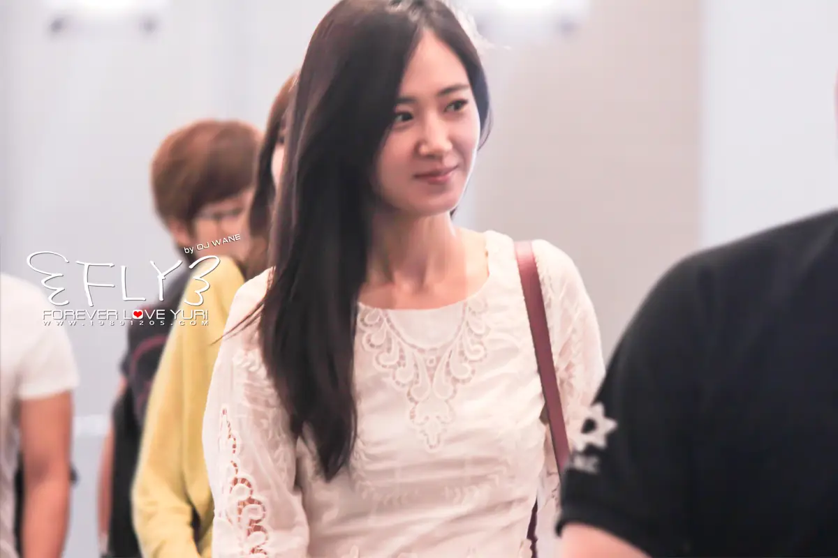 130722 쑹산공항 출국 유리 by Forever Love Yuri