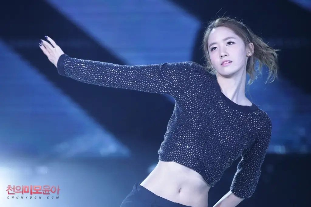 윤아(SNSD) @ 121124 SMTOWN LIVE in Singapore by 천의미모윤아