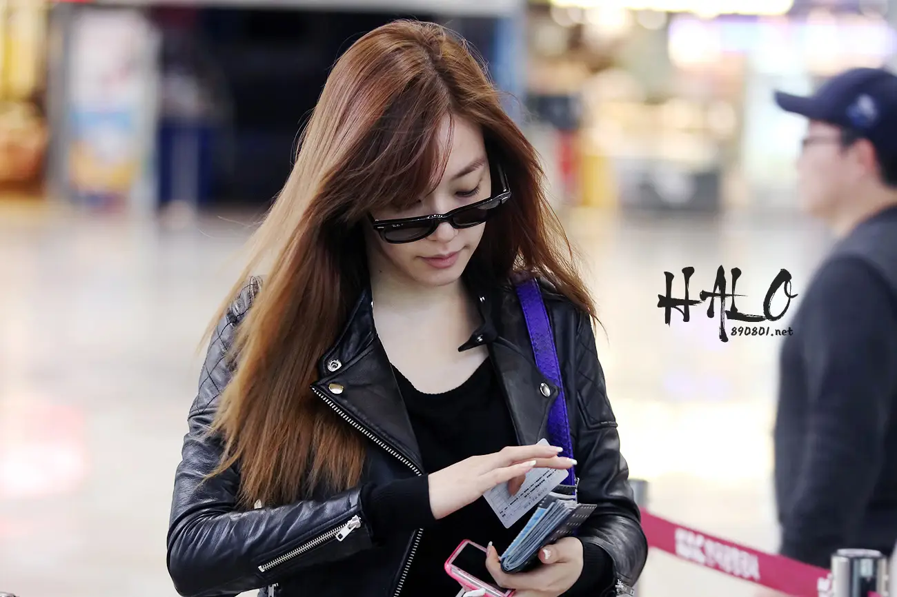 [4 Pics] SNSD_티파니 :: 121105 김포공항 출국