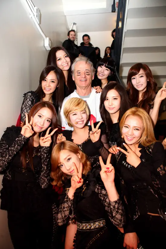 소녀시대 - Late Show With David Letterman 녹화 후 빌 머레이와 기념사진