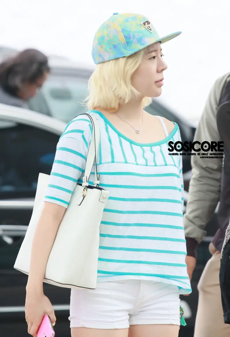 써니(Sunny) 직찍 @ 130520 출국 by SOSICORE, Peek-A-Boo!