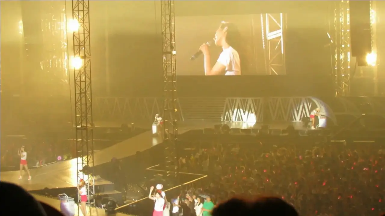 [Fancam] 130609 SNSD Girls&Pease concert:Twinkle