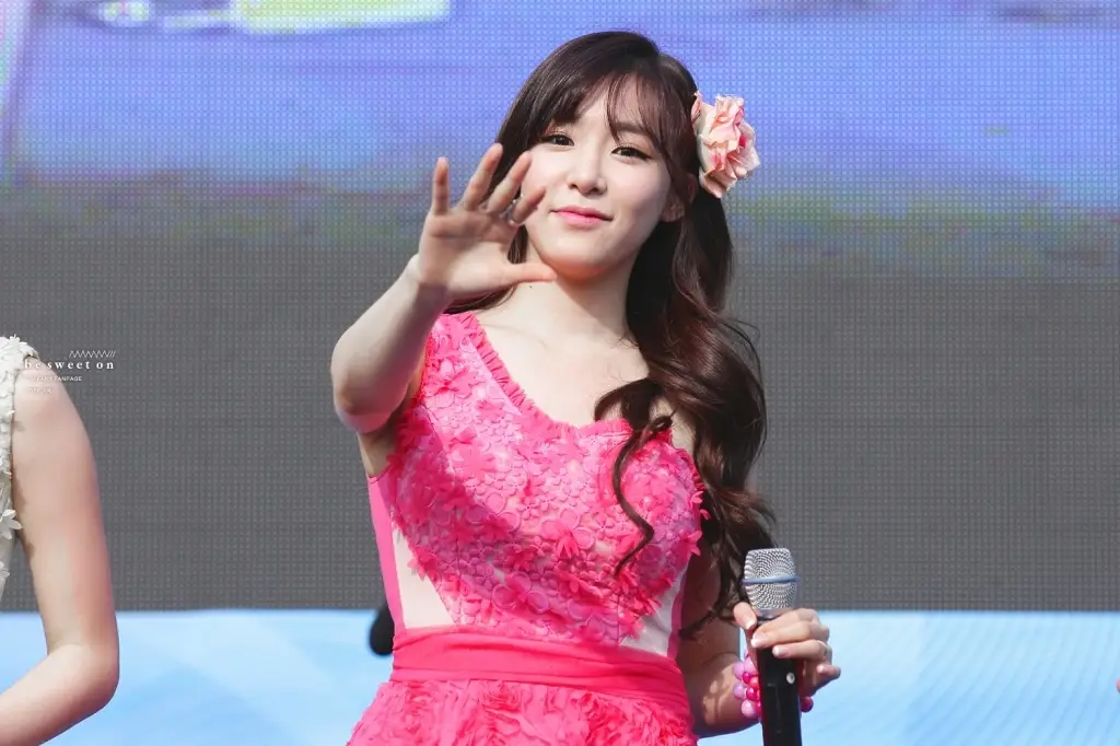 티파니(Tiffany) 직찍 :: 130525 경복고 동문회 by be sweet on