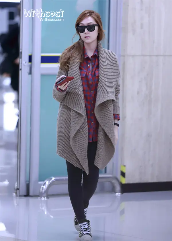 [14 Pics] 제시카(Jessica) - 121108 ~ 09 김포공항 직찍