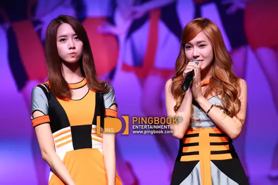 유리 & 윤아 & 서현 & 효연 :: 130521 Truemove H by Pingbook