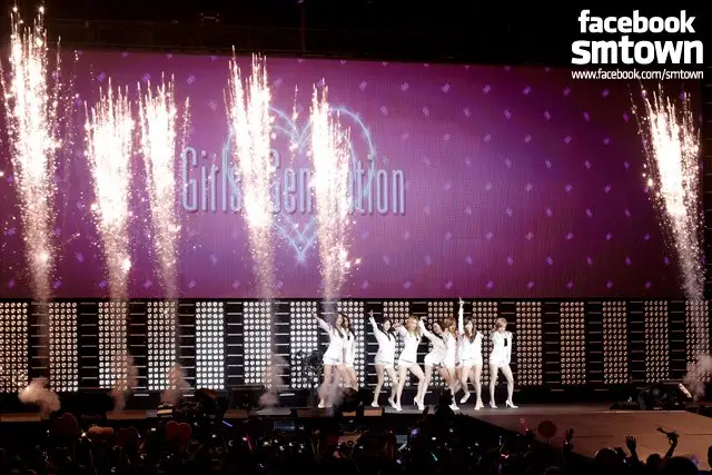 111023 SMTOWN LIVE in New York 공연 사진 (보도사진 + SMTOWN 페이스북)