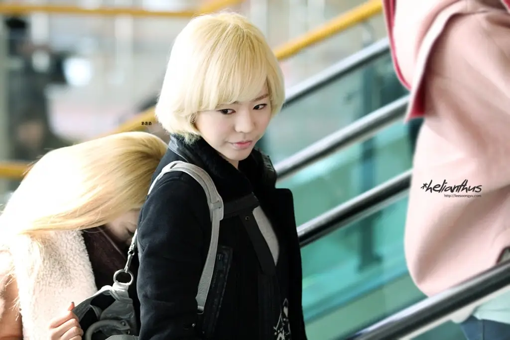 써니(Sunny.SNSD) @ 130204 김포공항 출국_by Floor_d184 / helianthus