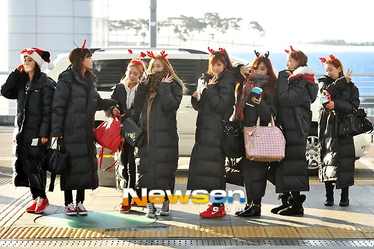 루돌프 소녀시대.jpg [12월 24일 인천공항 출국 기사 사진모음]