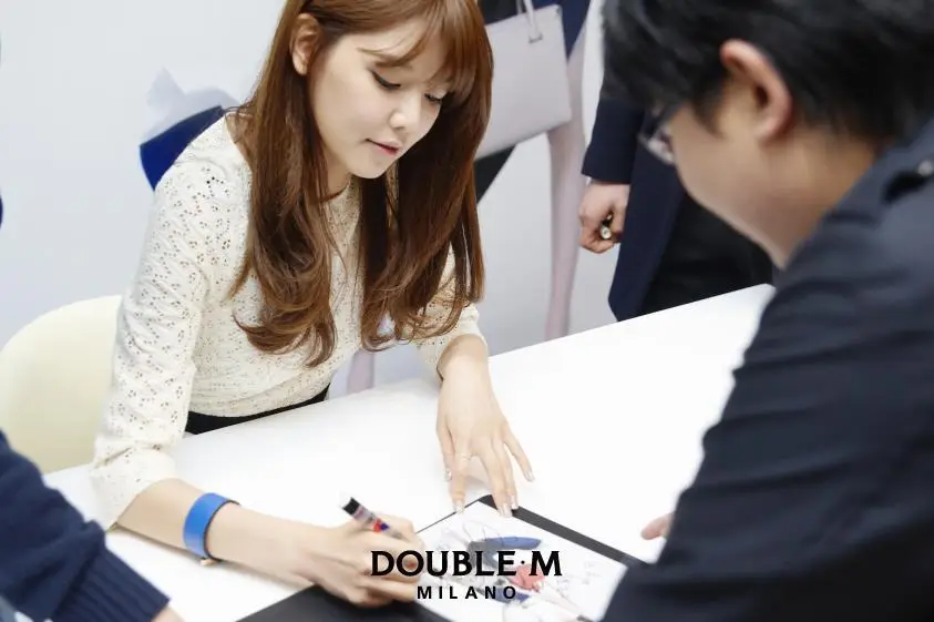 수영(SNSD) Double-M 팬사인 이벤트 (Sooyoung Double-M fansign event)