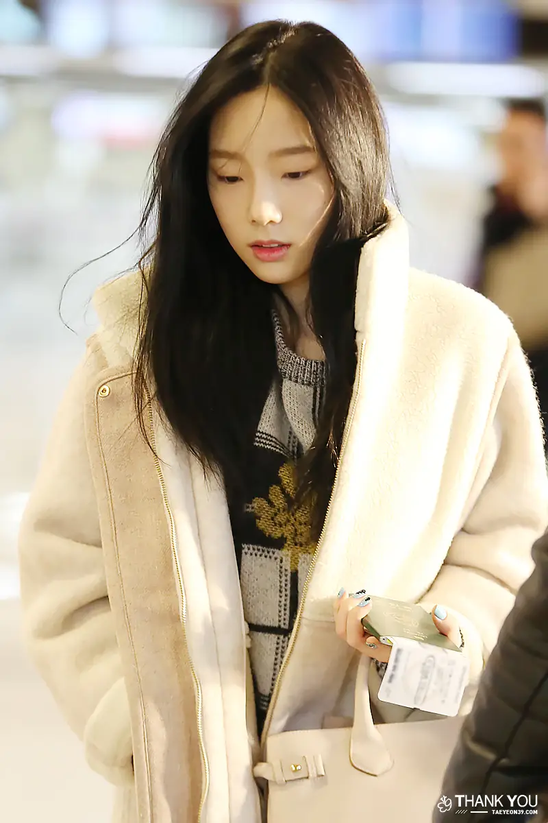 141204 김포공항 출국 태연 직찍 by Thank You