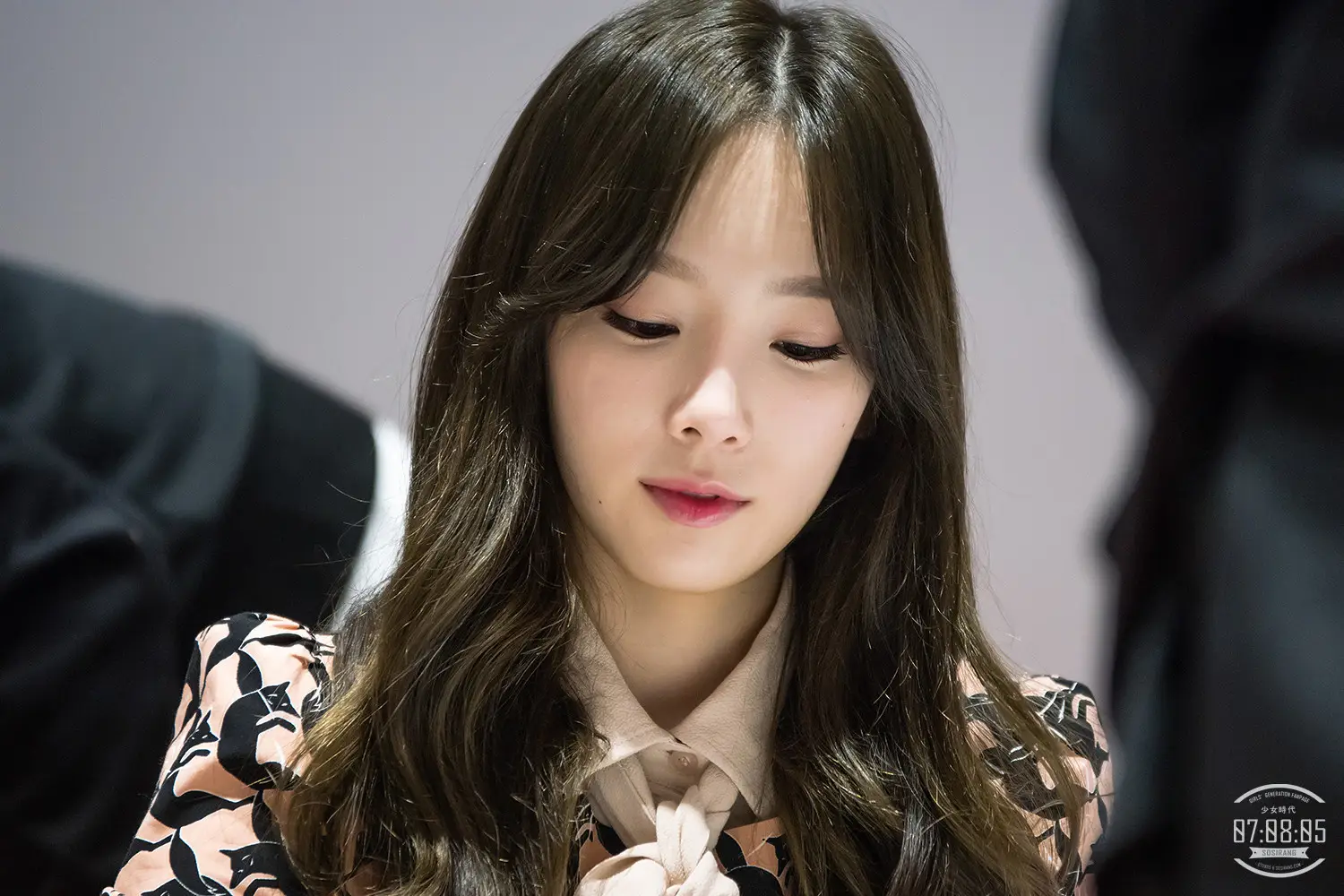 141127 소녀시대(태연) 롯데몰 수원점 팬사인회 by SOSIRANG