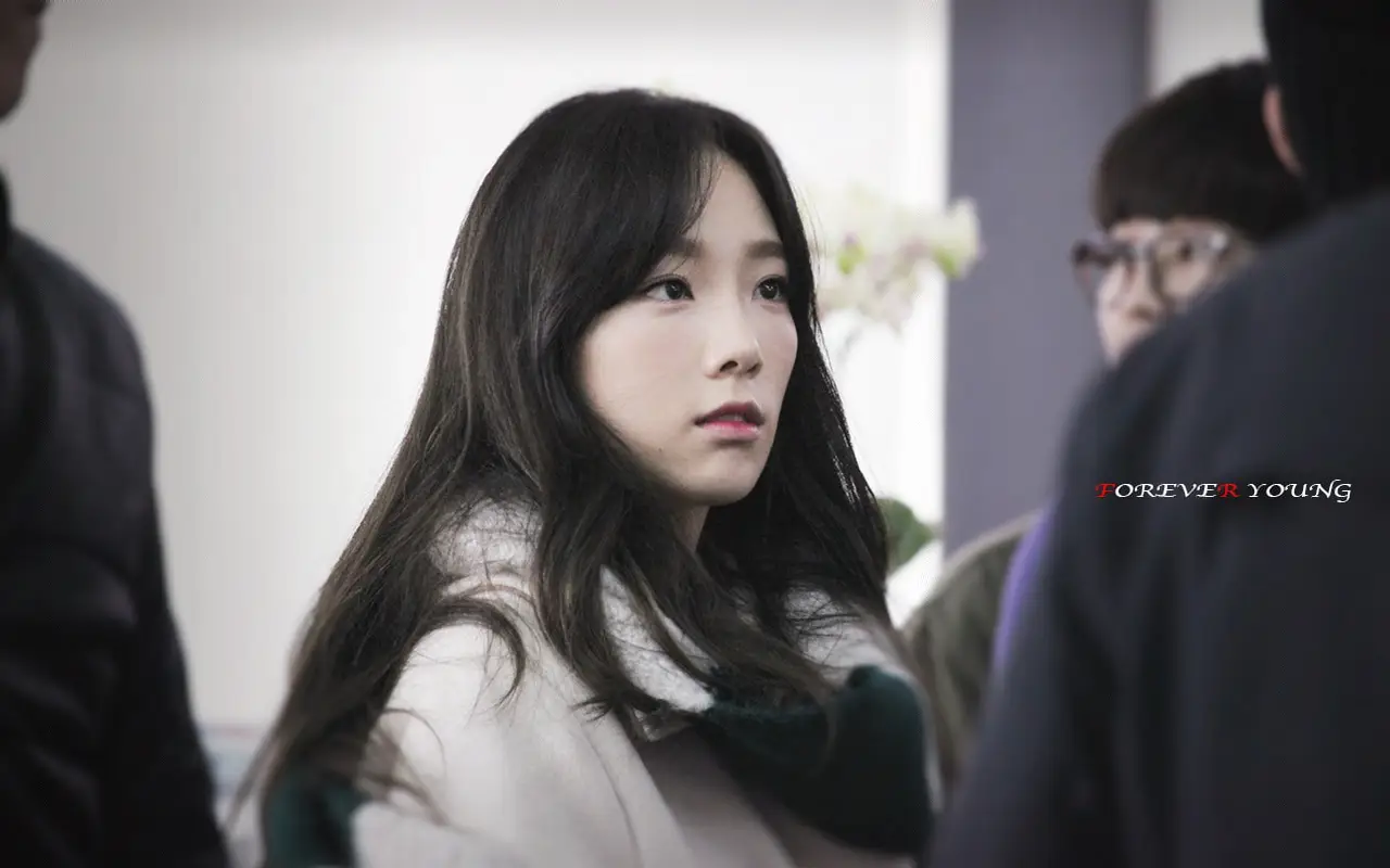 141121 인천공항 출국 태연 직찍 by forever young