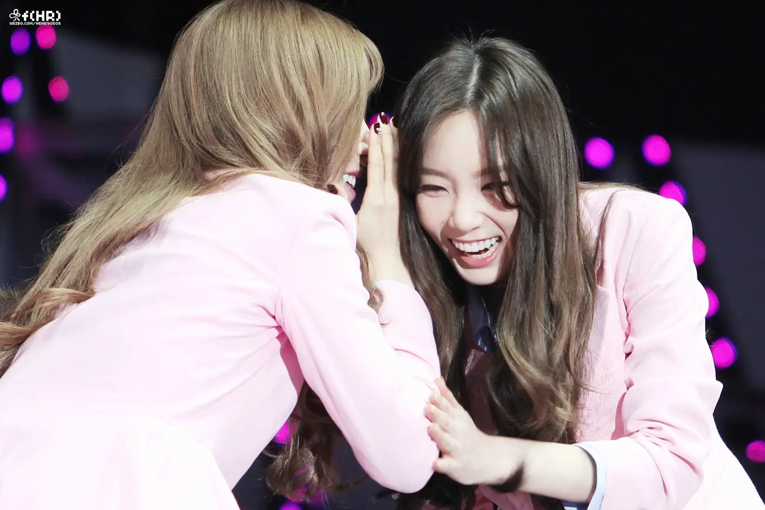 141129 베이징 팬미팅 태연&티파니 직찍 by xoloveaho