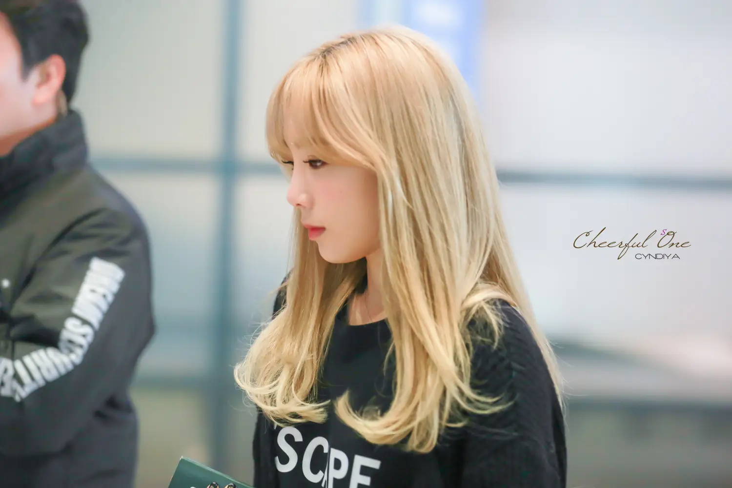 151028 태연 입국 인천공항 직찍 by Cheerful One+nicztg