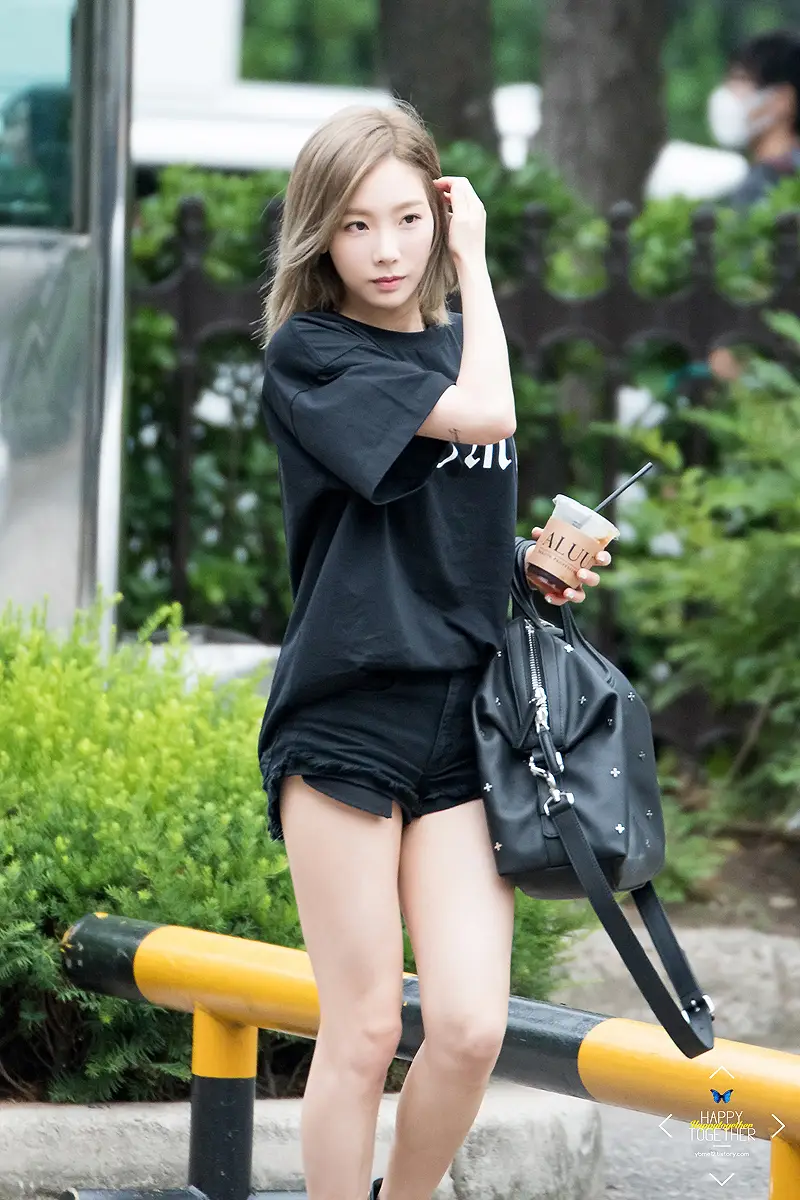 160701 뮤직뱅크 출근길 태연 TAEYEON 직찍