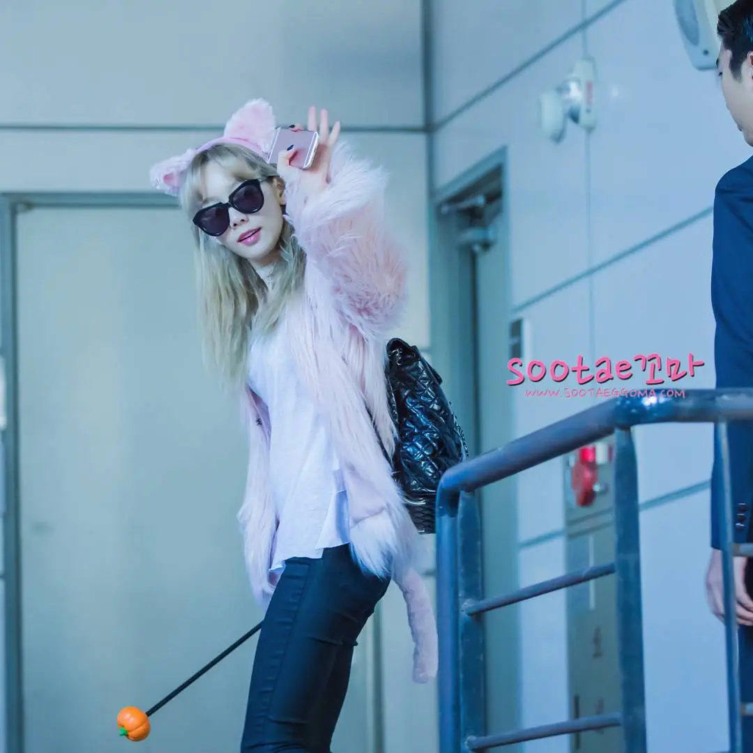 151031 태연 출근길 직찍1 by sootaeggoma