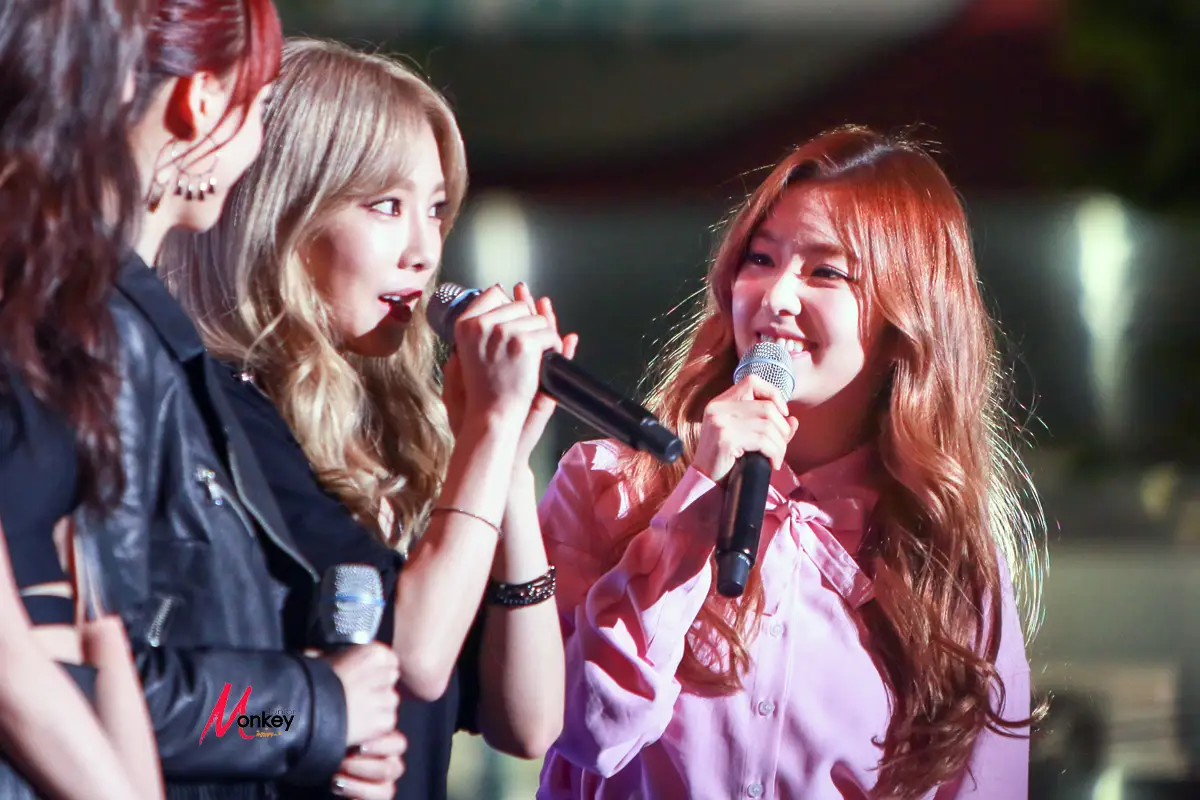 151009 뮤직뱅크 태연 직찍 by 또라, monkey_junior,AceSica,baechurch