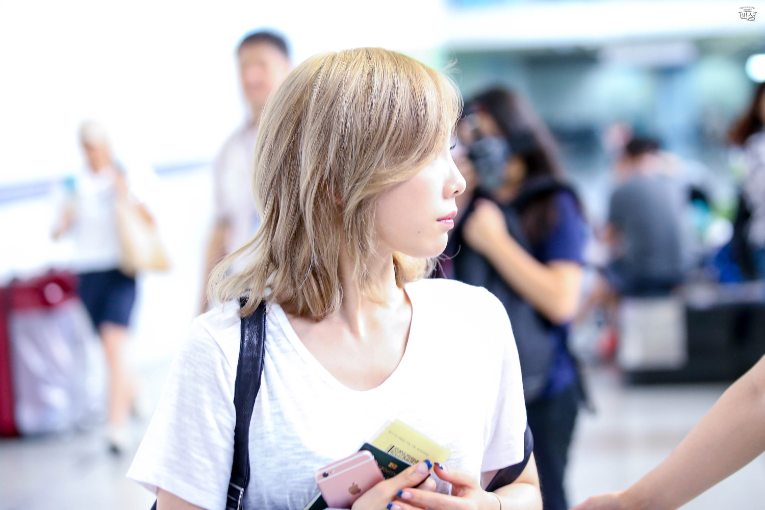 160805 김해공항 태연 직찍 by백셜