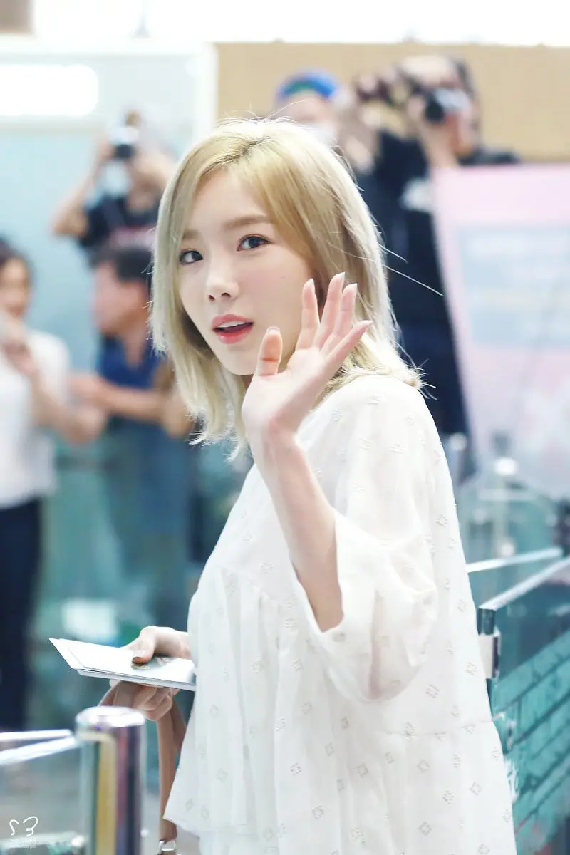 160813 김포공항 출국 태연 직찍 by 헤이븐