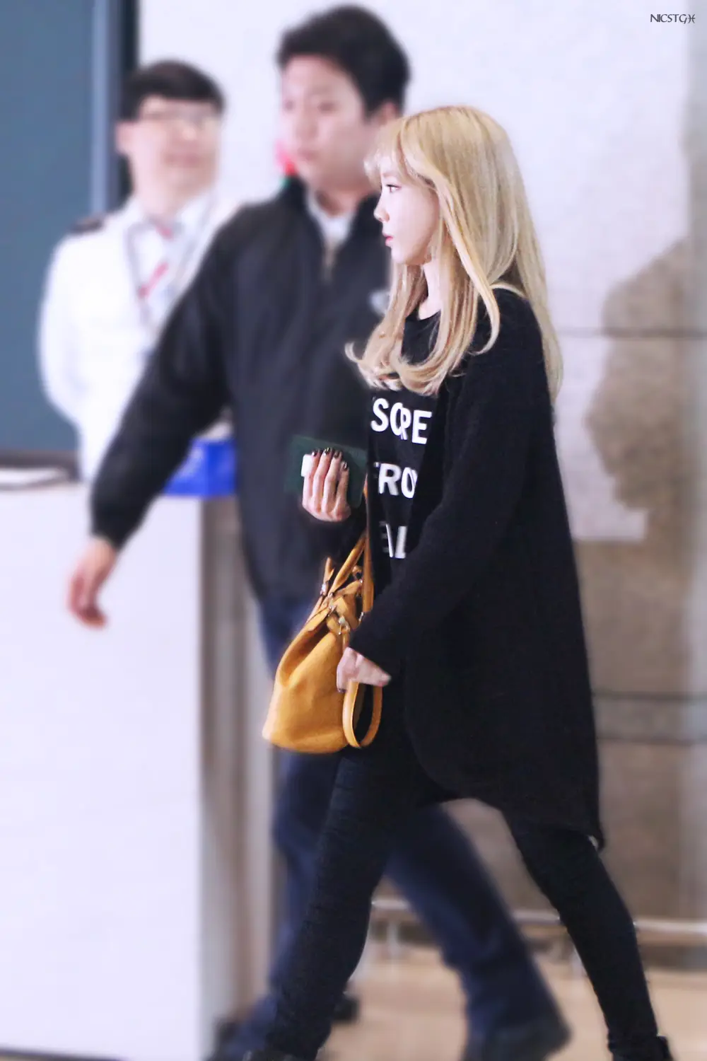 151028 태연 입국 인천공항 직찍 by Cheerful One+nicztg