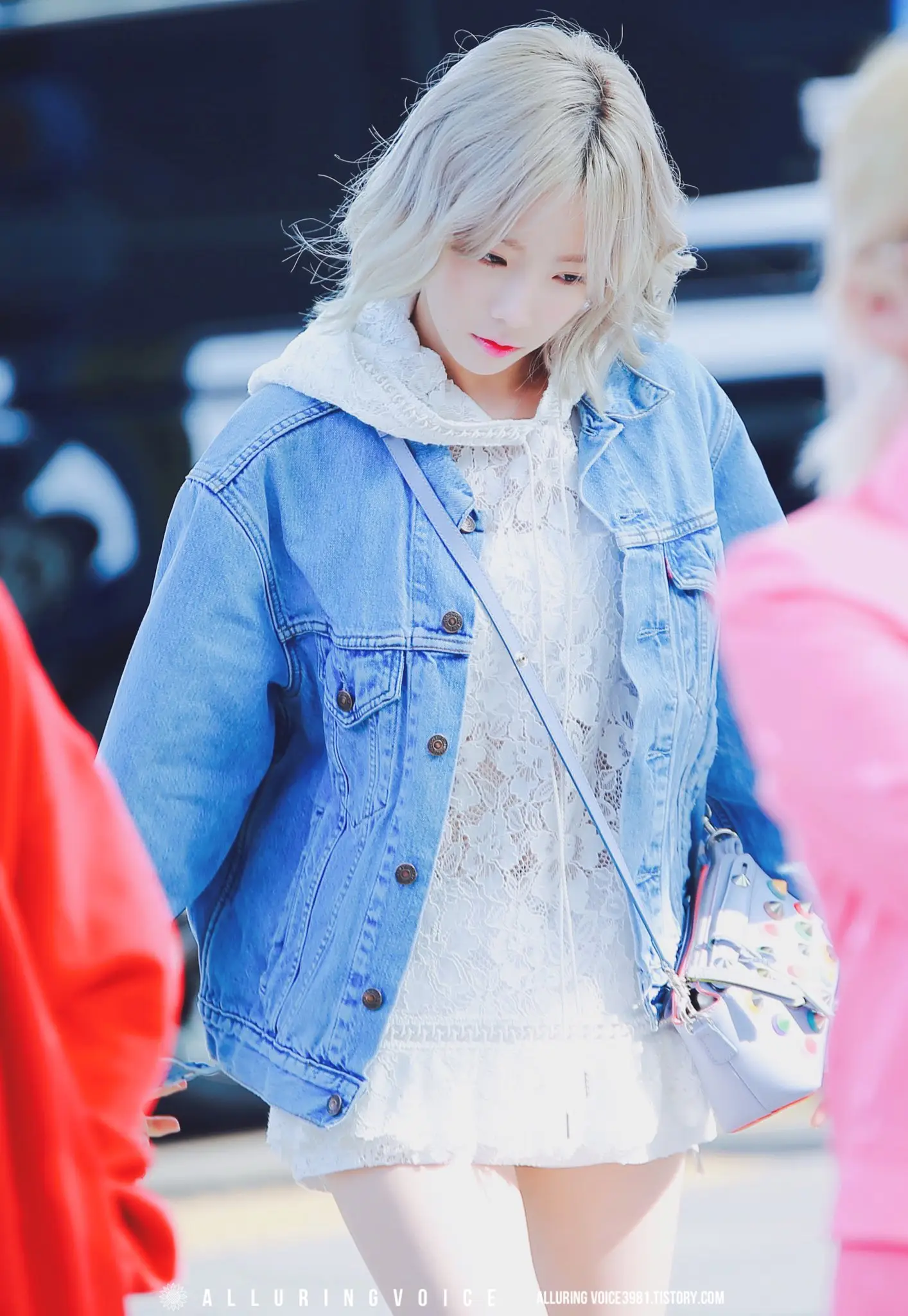 160415 인천공항 출국 태연(TAEYEON) 직찍 by. alluring voice