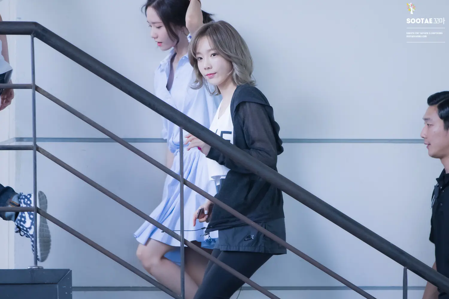 160612 아티움 출근 태연 직찍 by.sootae꼬마