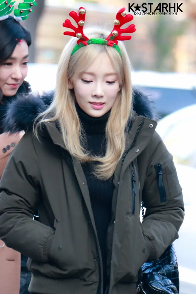 151204 뮤직뱅크 출근 태연 직찍 by K-StarHK