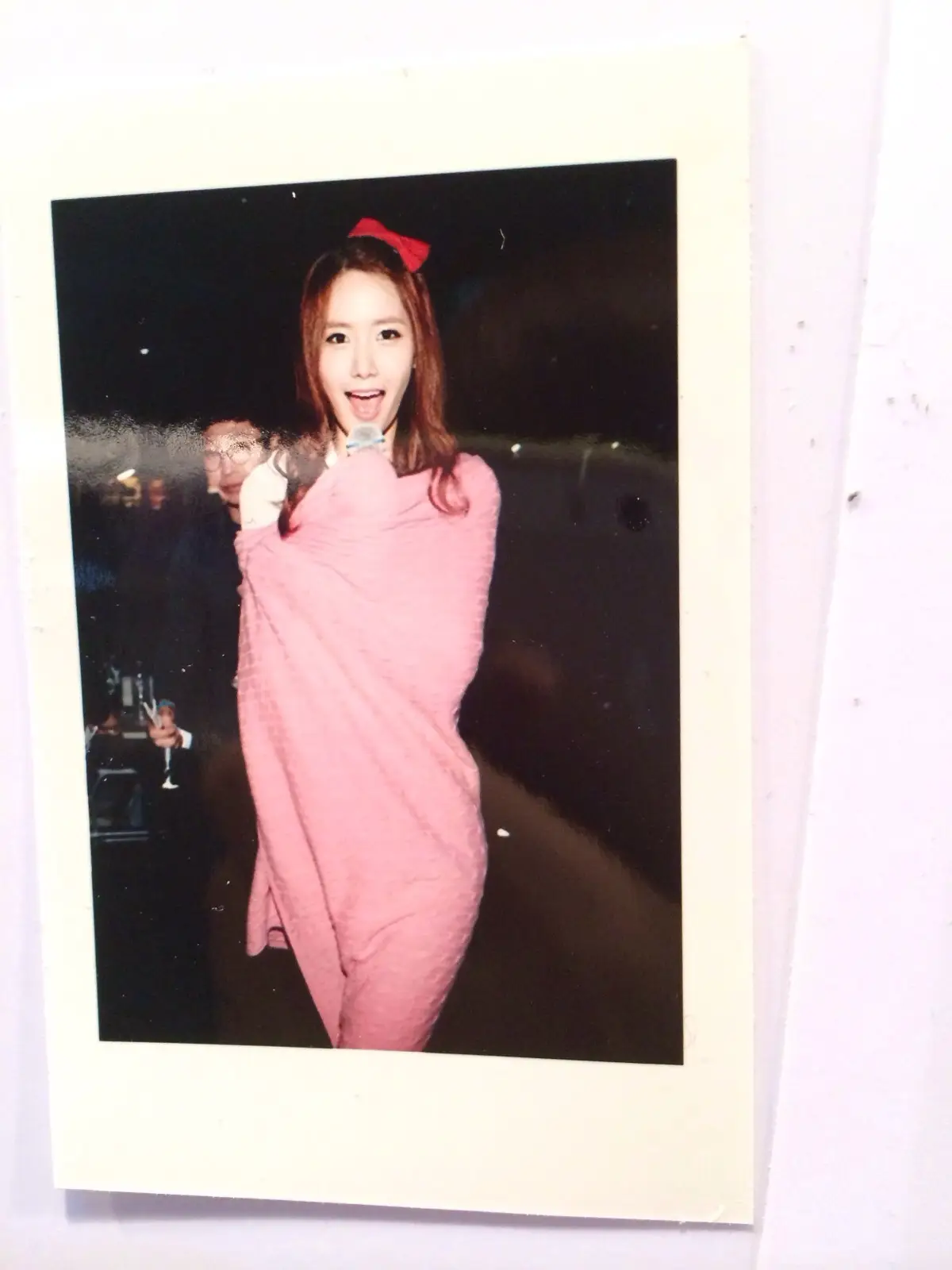 SMTOWN WEEK 전시회장 윤아 폴라로이드.jpg