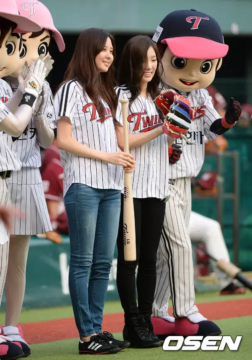 서현이 기사 사진.jpg - 130827 프로야구 시타