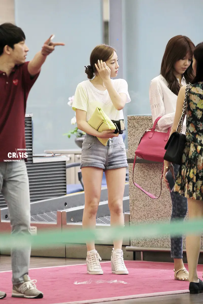 130811 인천공항 출국 태연 직찍 by CRISIS