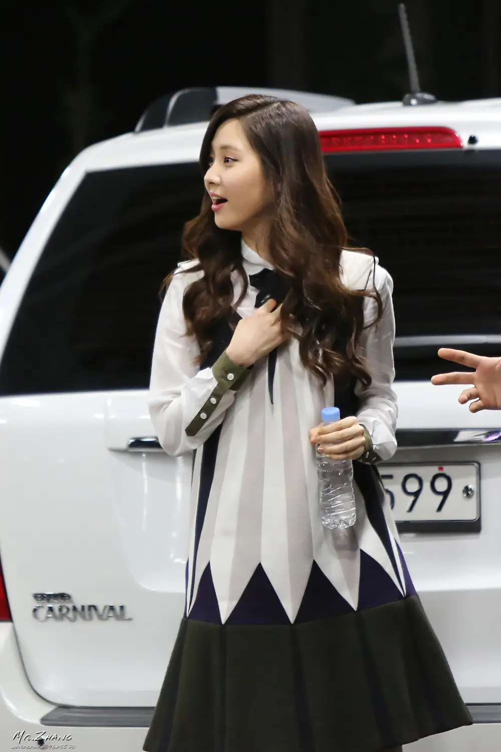 131112 LG 팬싸인회 퇴근길 서현 직찍 by Mr Zhang