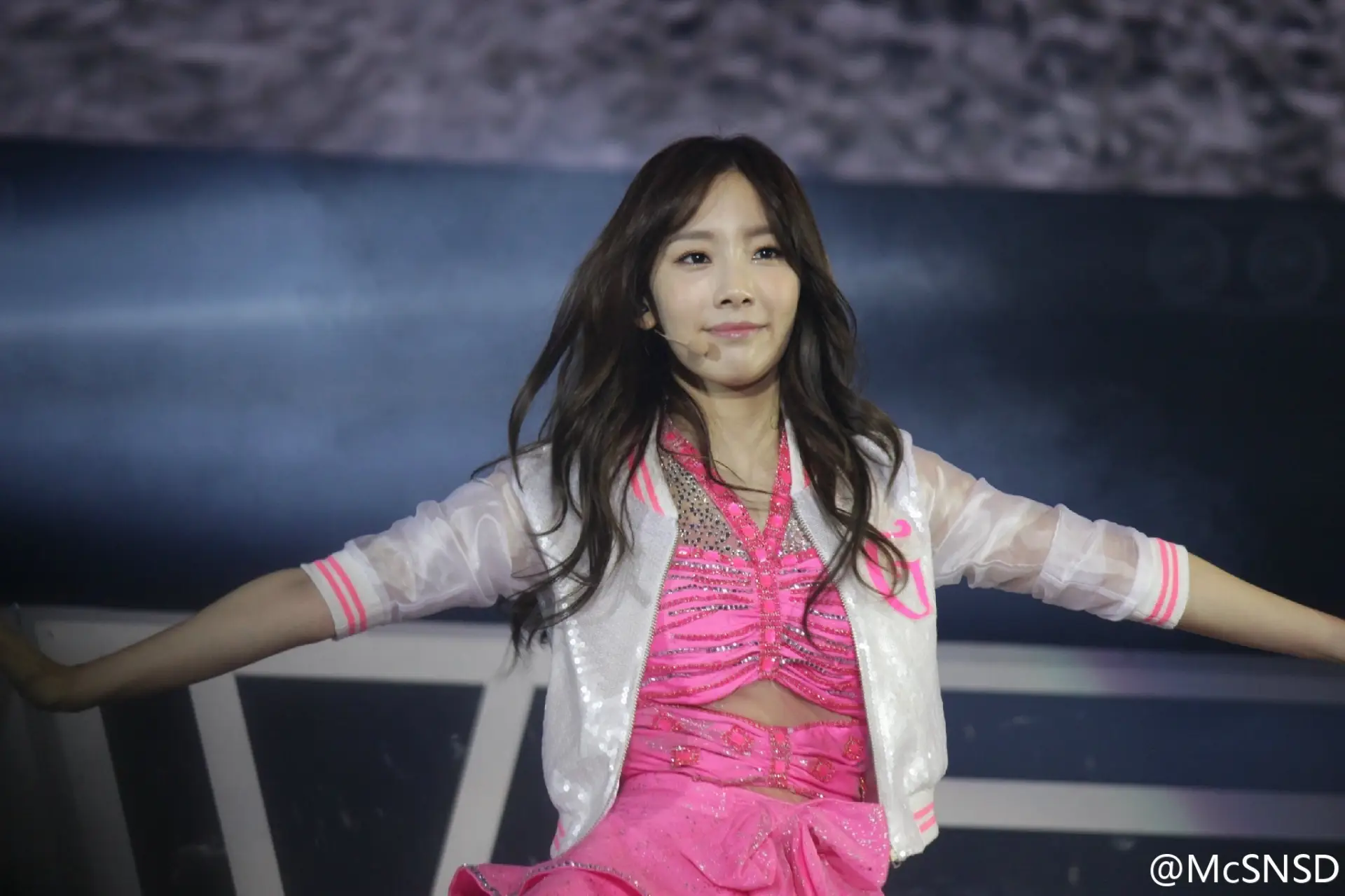 태연 홍콩 콘서트 직찍 (131109 G&P in HK) by McSNSD,WONG,SFYU,V Chu