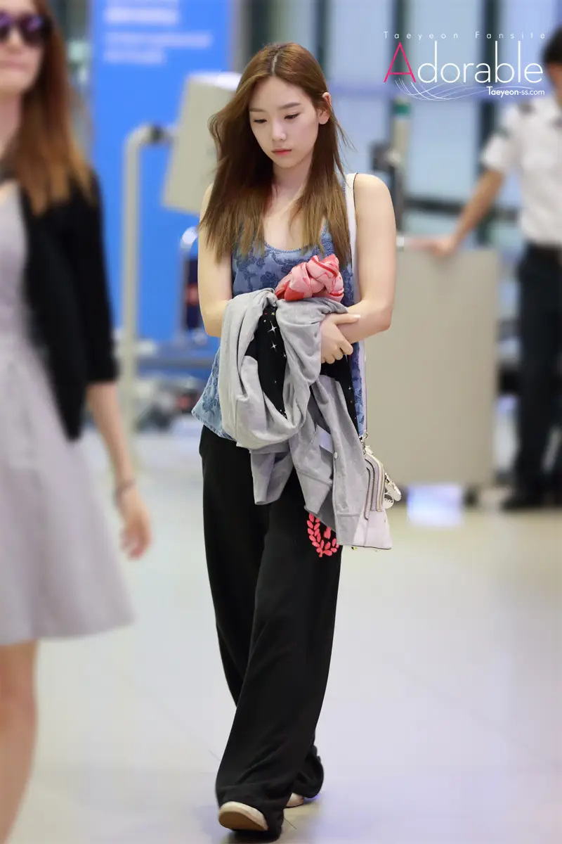 130811~18 인천공항 태연 직찍 by Adorable