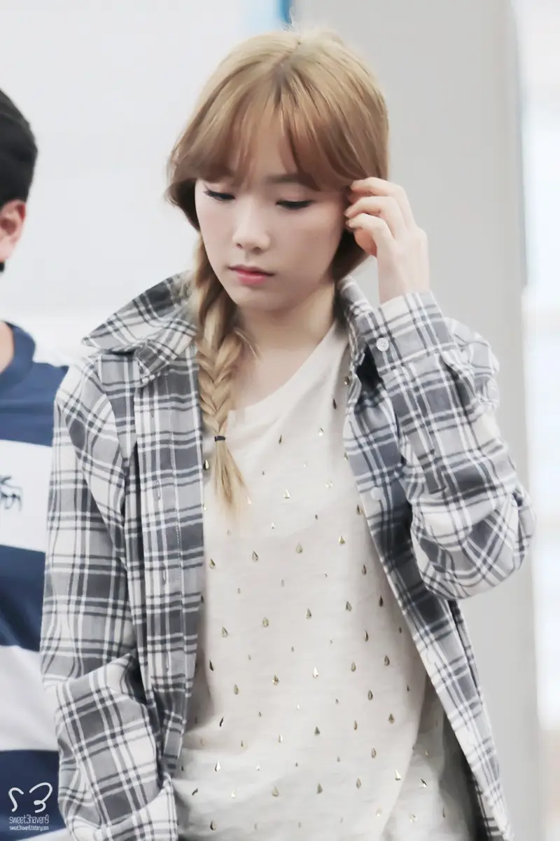 140807 인천공항 출국 태연 직찍 by Sweet3Haven9