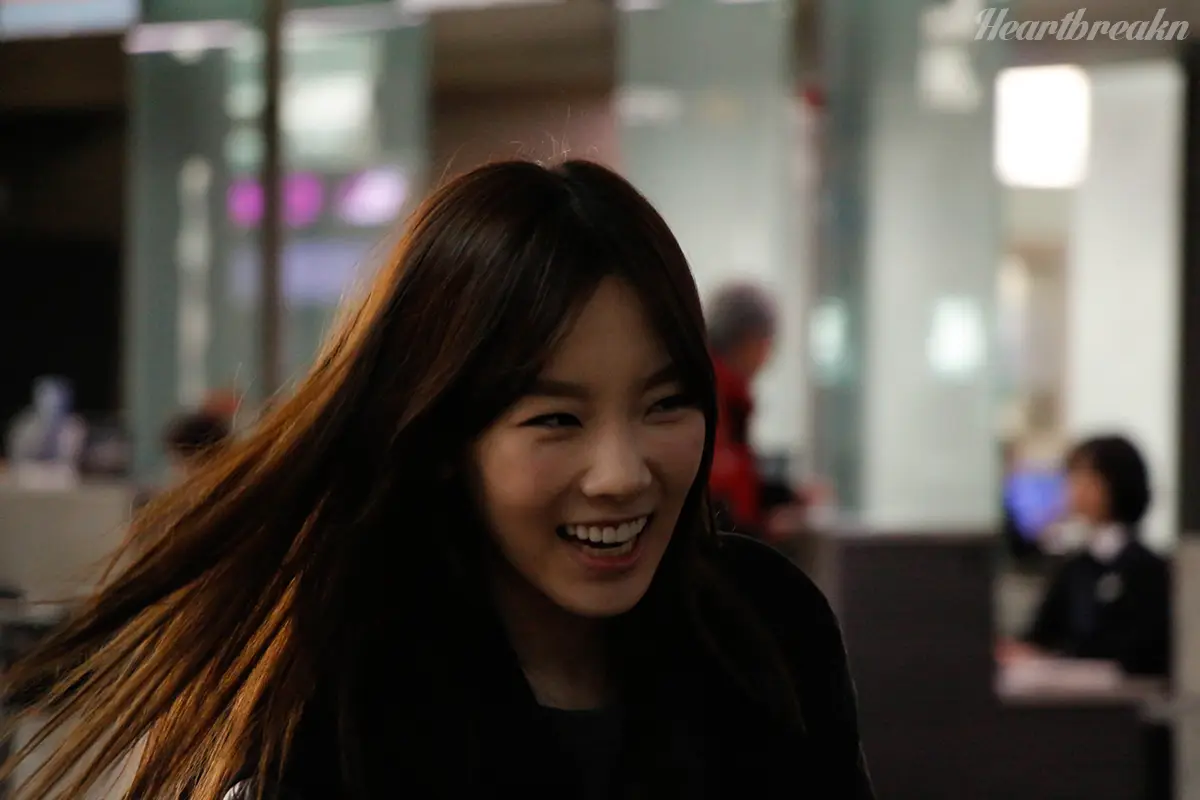 131130 인천공항 출국 태연 직찍 by heartbreakn