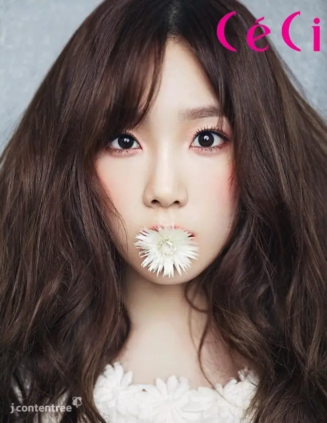 태연 Ceci 매거진 화보.jpg