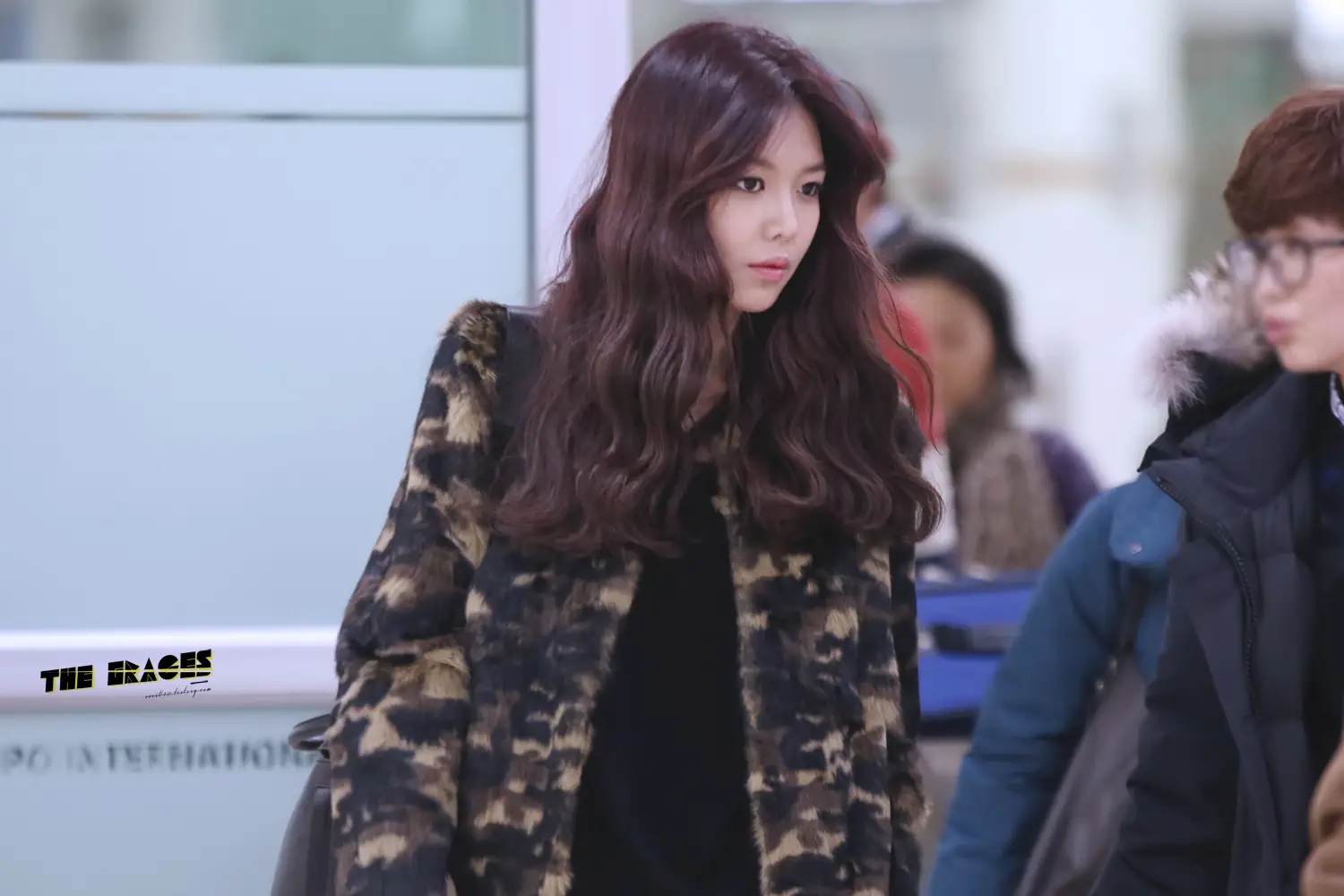 131210 김포공항 출, 입국 수영 직찍 by The Graces