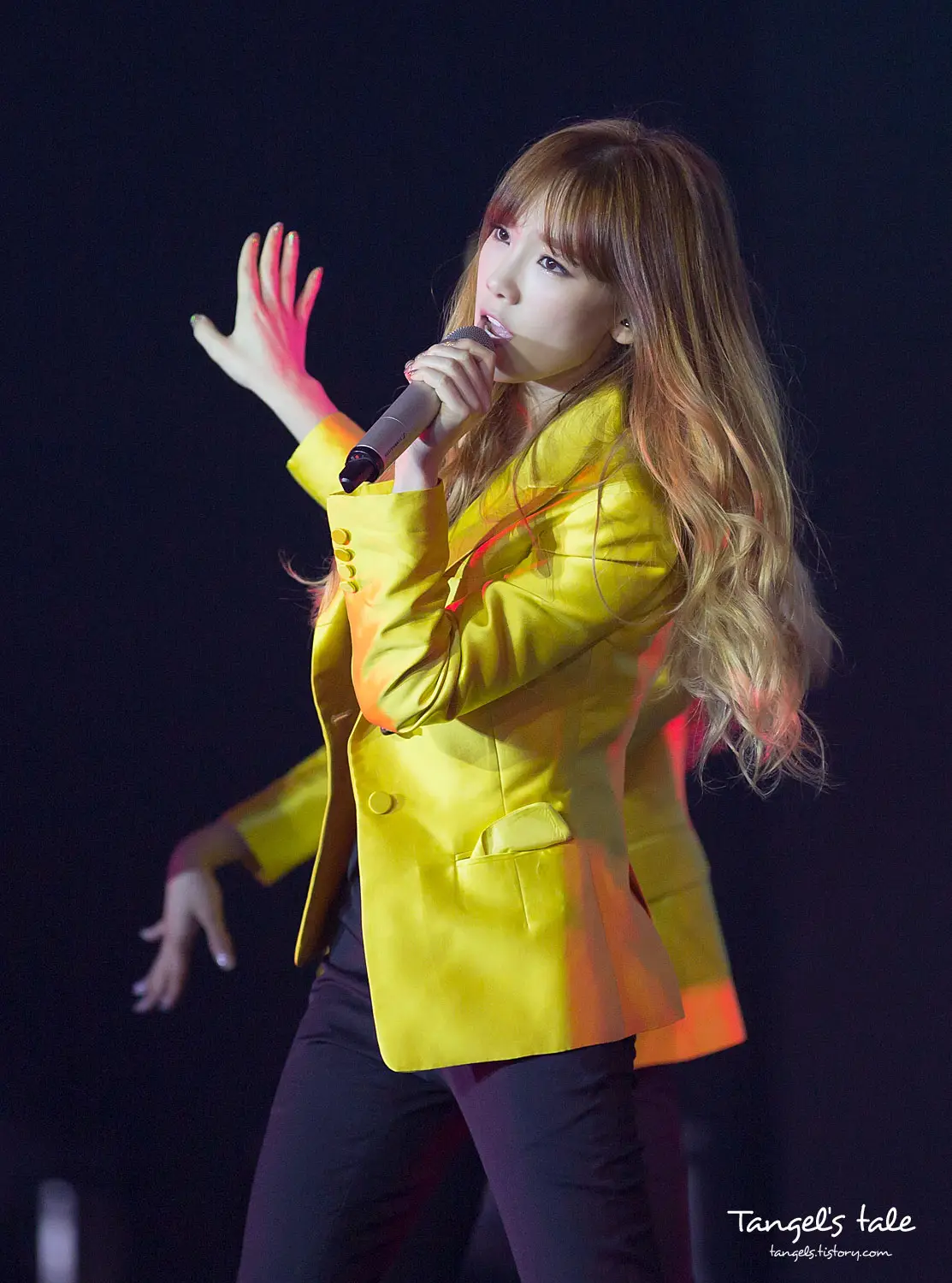 140802 BOB In HK 태연 by Tangels tale