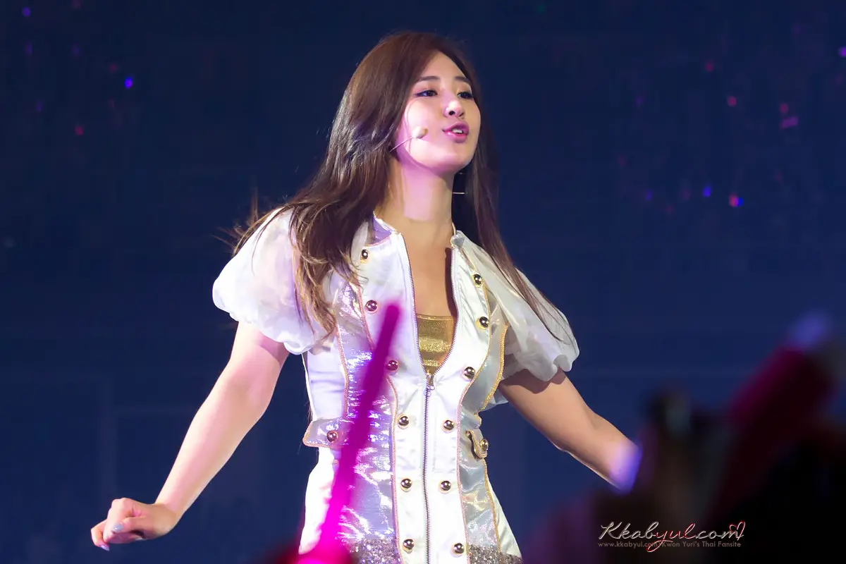 140111 방콕콘 유리 직찍 by 깝율닷컴,Maniifanii