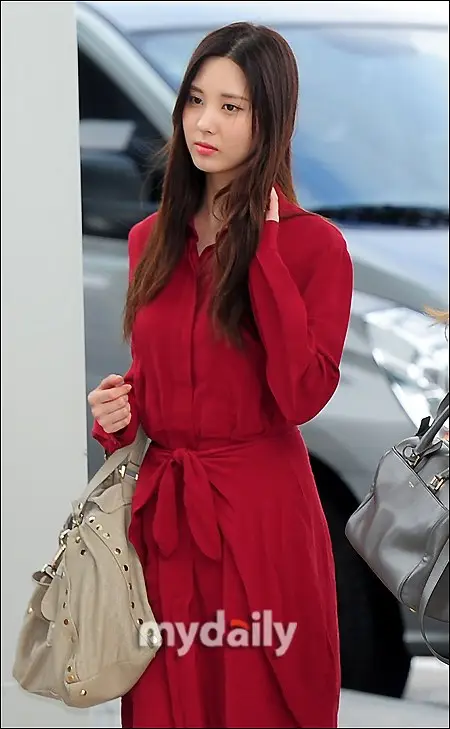 [사진]130913 인천공항 출국 소녀시대 기자사진.jpg