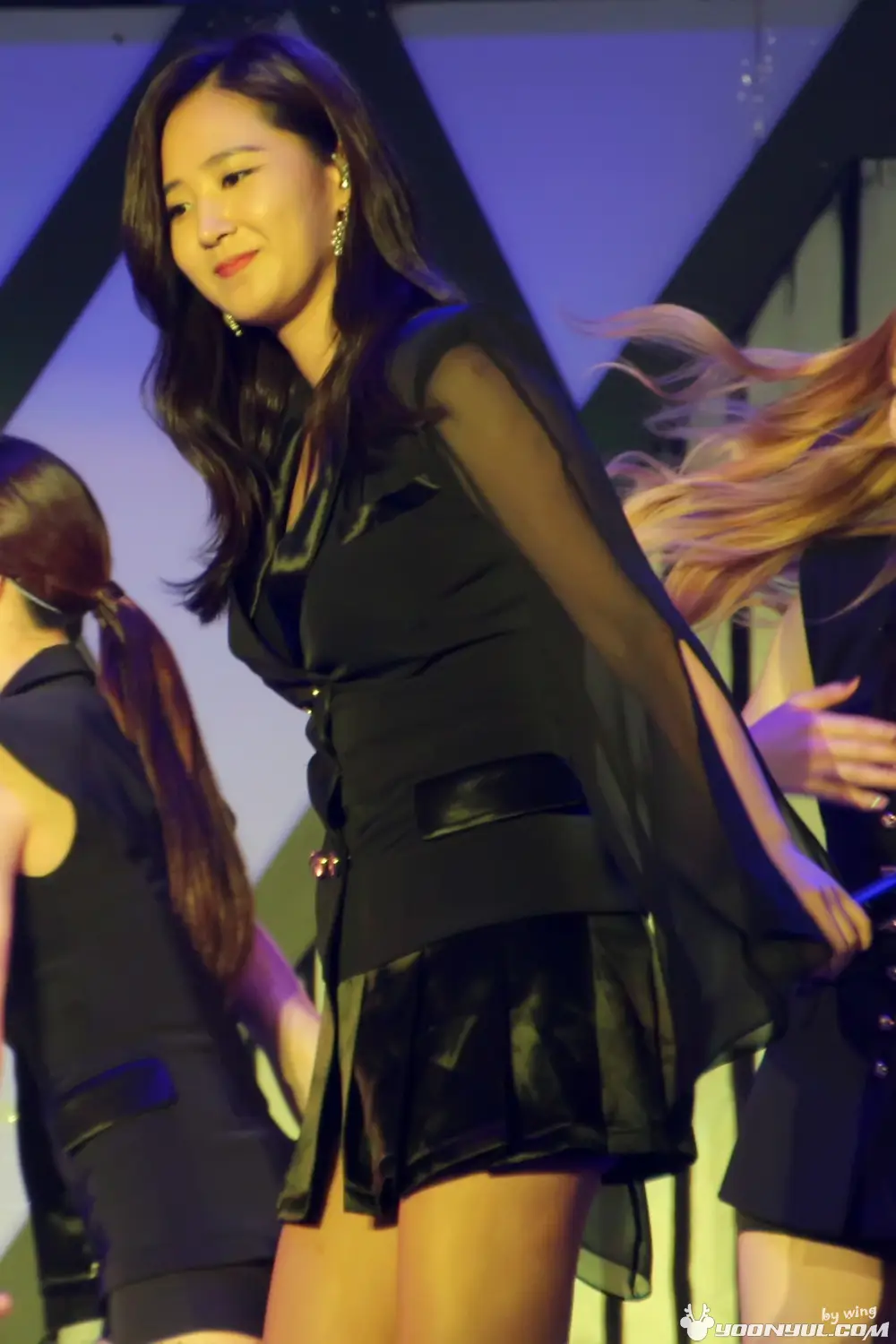 140930 소녀시대 중국 선전 팬미팅 유리 직찍 by wing(윤율닷컴)