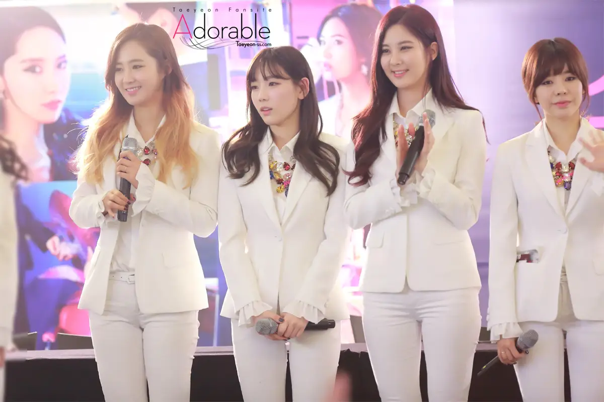 140314 여의도 IFC몰 사인회 태연 직찍 by Adorable