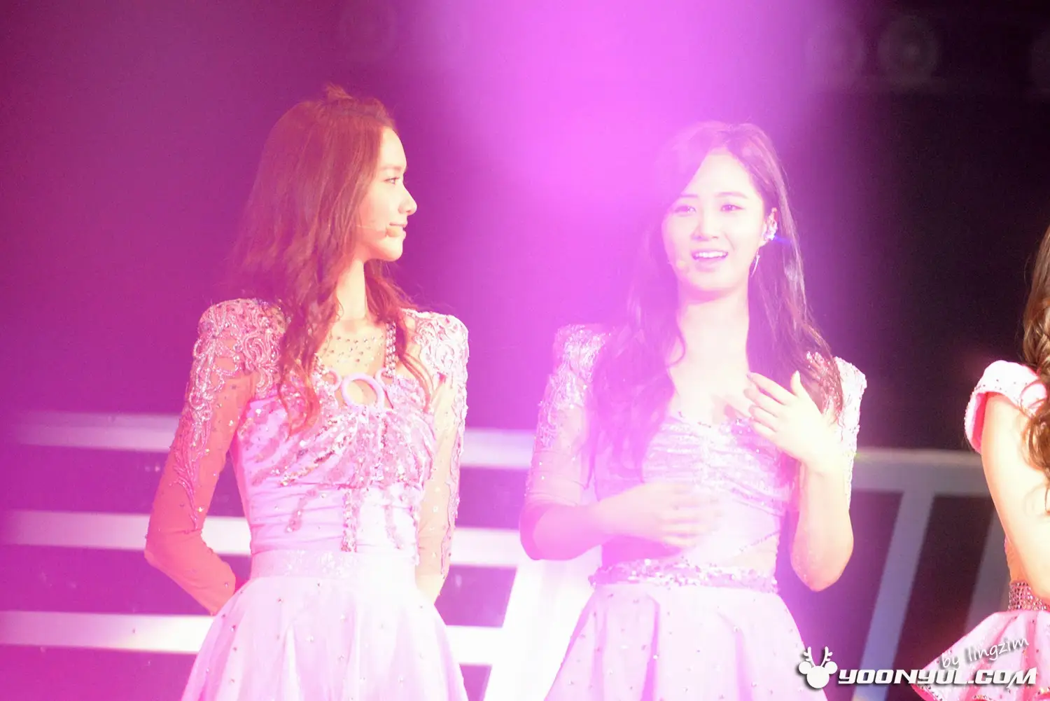 유리&윤아 직찍 - 131109 G&P in HK by 윤율닷컴 lingzim