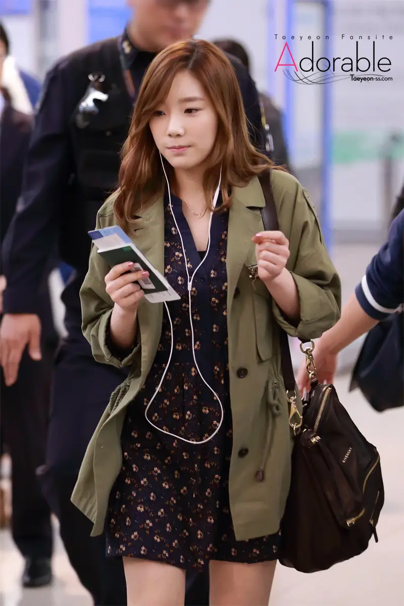 121109~12 인천공항 태연 직찍 by Adorable