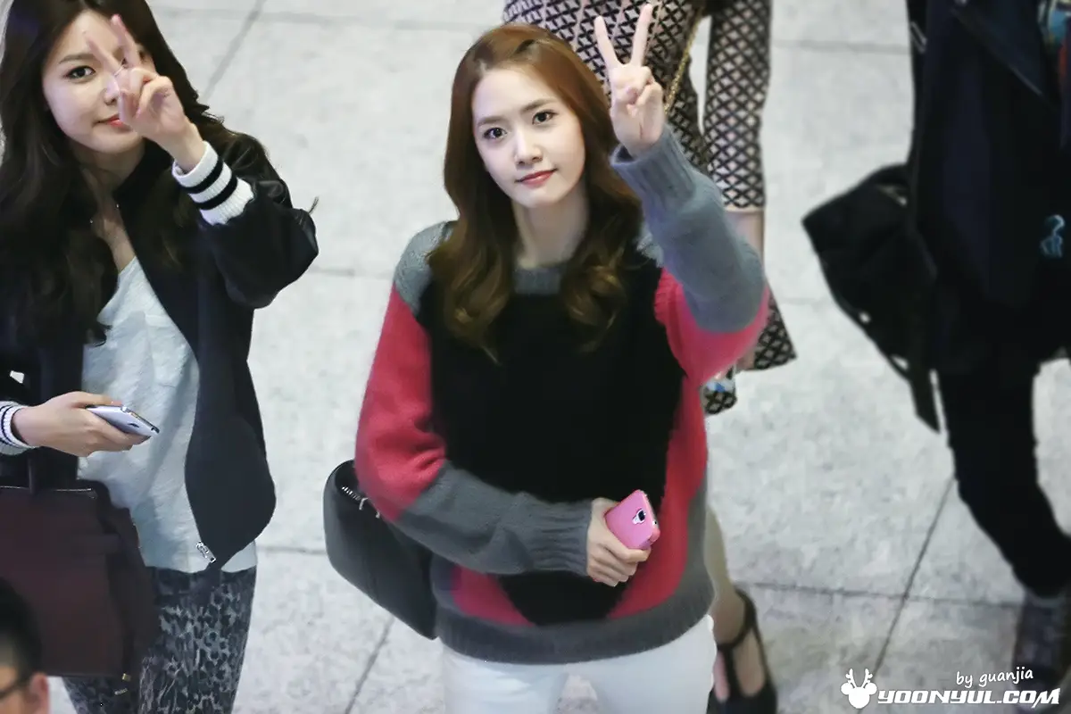 131018 인천공항 출국 윤아 직찍 by 윤율닷컴 guanjia