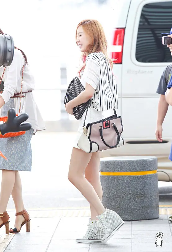 130719, 26 인천공항 출국 태연 by 꽃숑