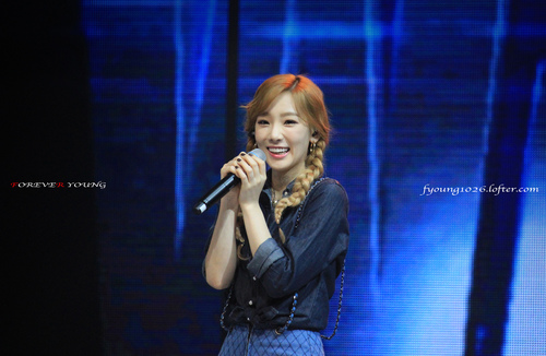 141007 WAPOP 콘서트 태연&티파니 직찍 by FOREVER YOUNG